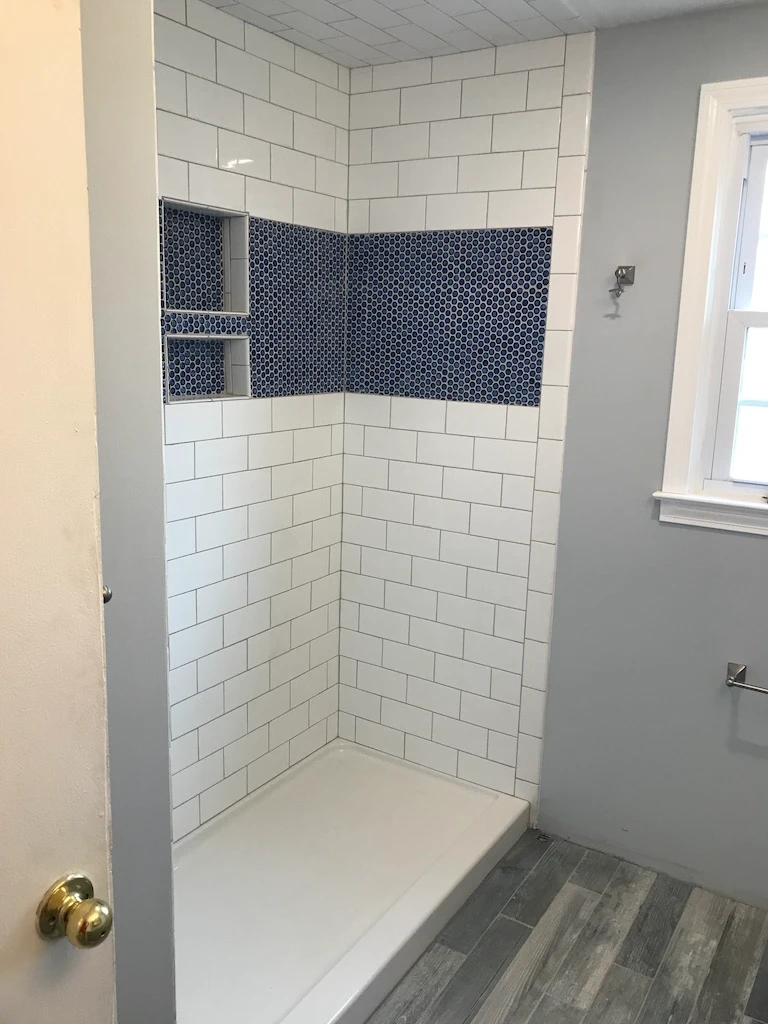 SEO for home remodelers in Roswell — finished kitchen remodel with shaker cabinets and quartz countertops