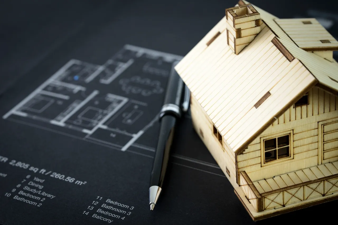 Alpharetta historic home addition with screened porch and outdoor living